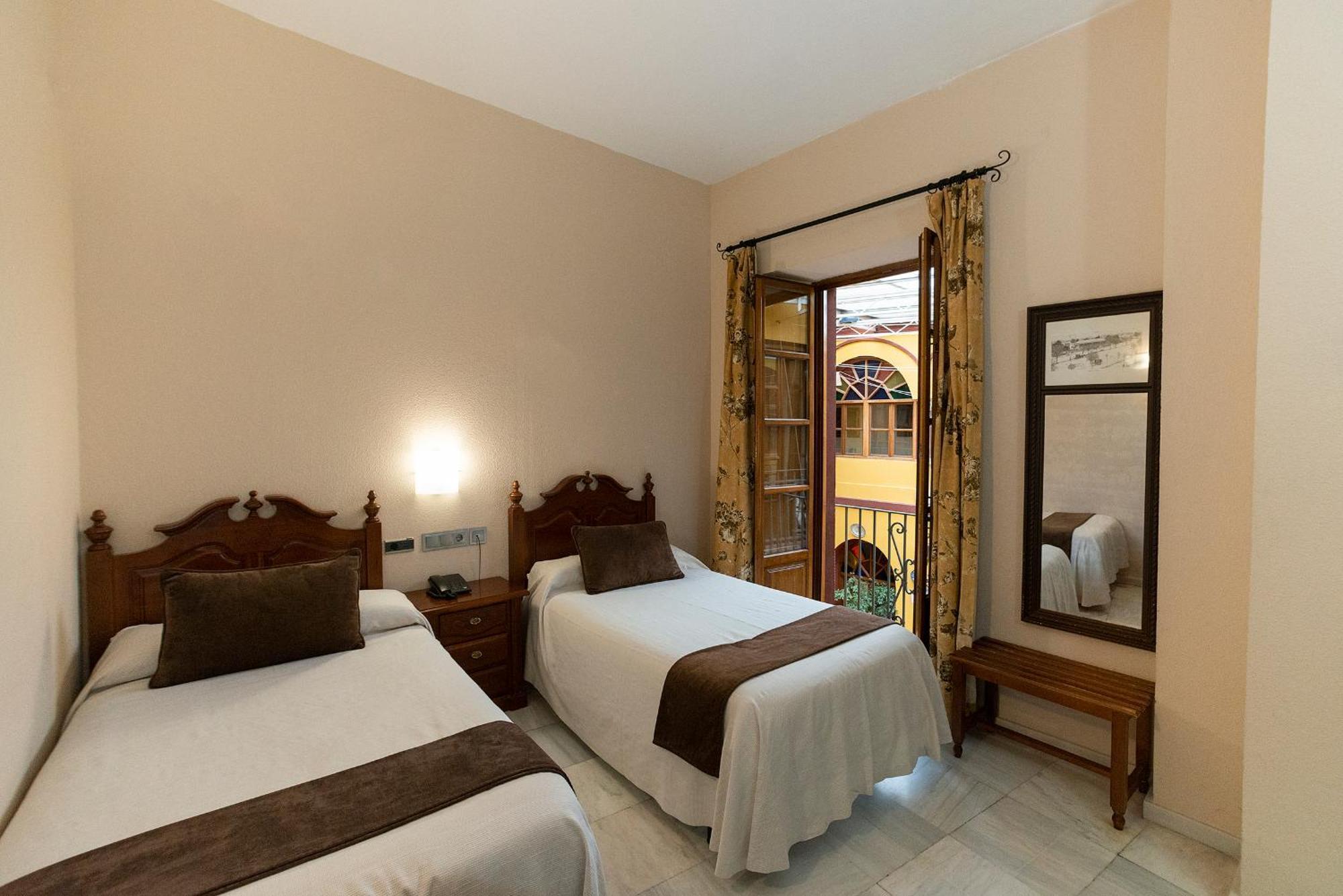 Hotel Mezquita 2*